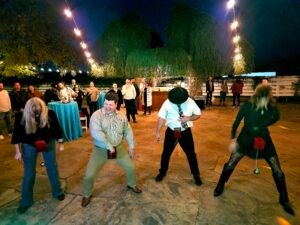 corporate holiday party team building activity 2