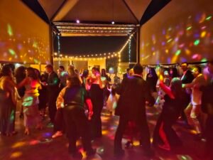wedding party dancing